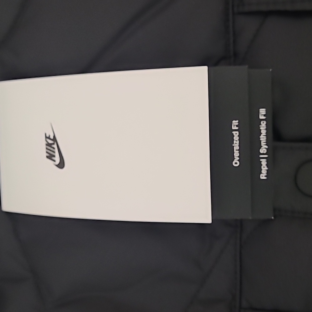 NIKE WOMEN SPORTWEAR ESSENTIAL QUILT JACKET - Picture 10 of 10